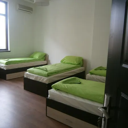 Rose Butterfly Hostal *