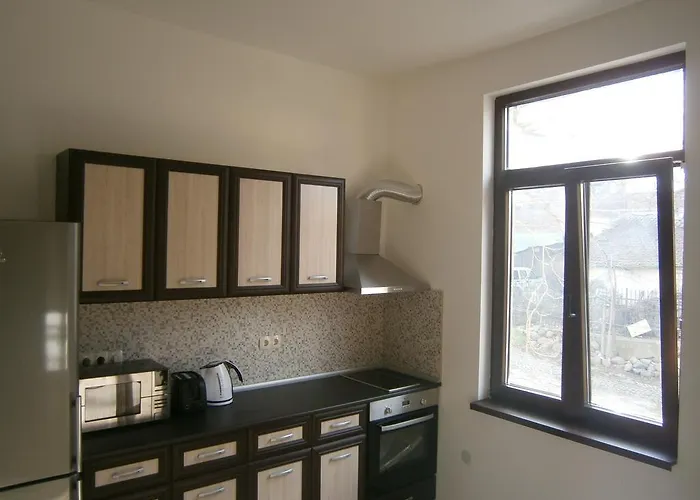 Rose Butterfly Sofia