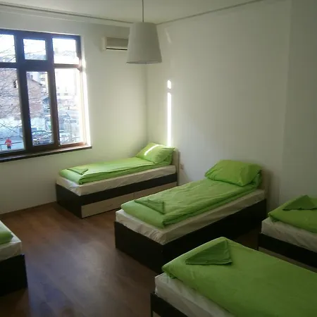 Rose Butterfly Hostel Sofya