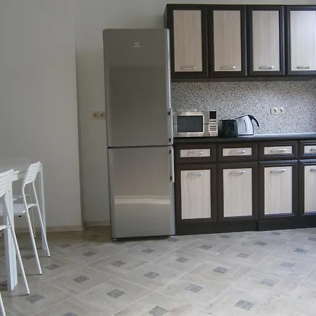 Rose Butterfly Sofya