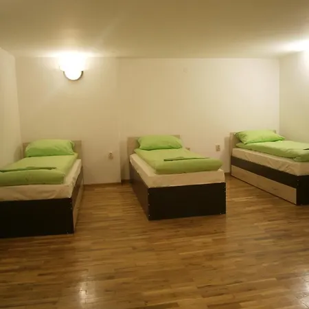 Rose Butterfly Hostel Sofya