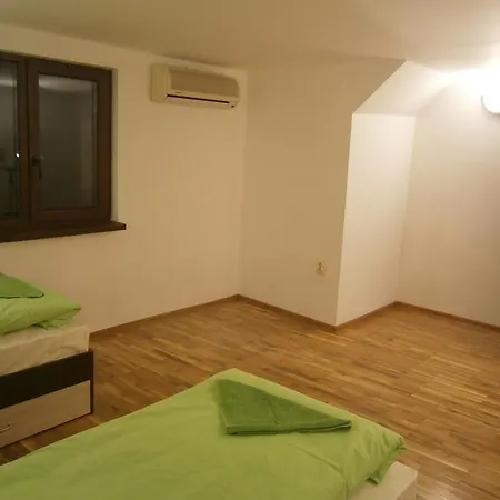 Hostel Ivory Tower *