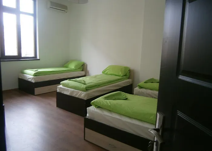 Rose Butterfly Hostel *