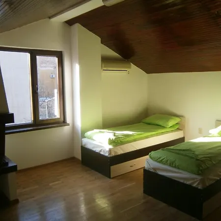 Hostel Ivory Tower *
